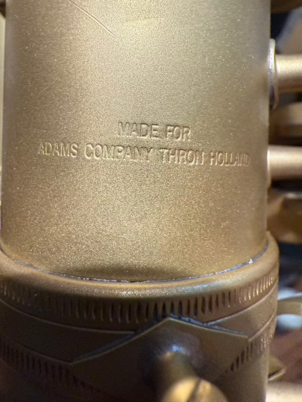 Adams-alt-saxofoon-back-side