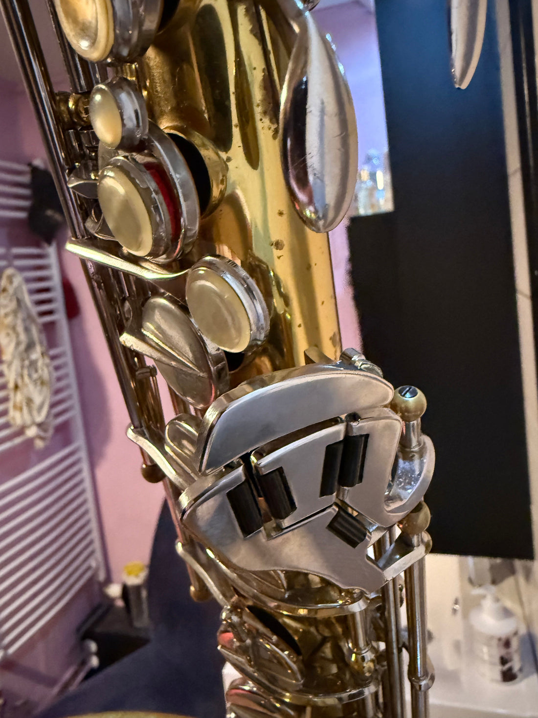 De Geschiedenis van Buescher Saxofoons – Een Tijdloos Geluid