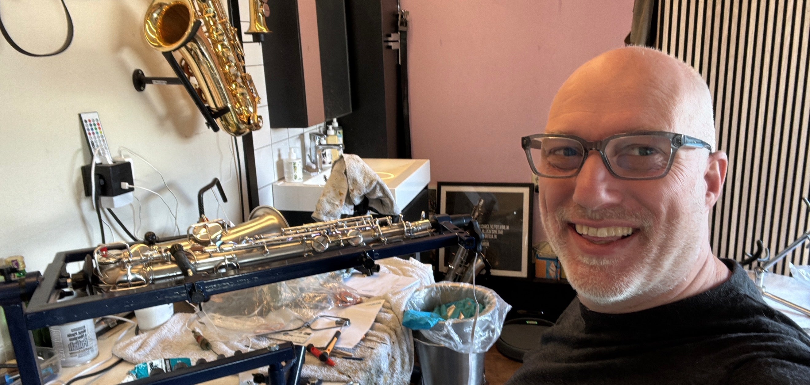 Saxofoon onderhoud en revisie in werkplaats van Special Sax