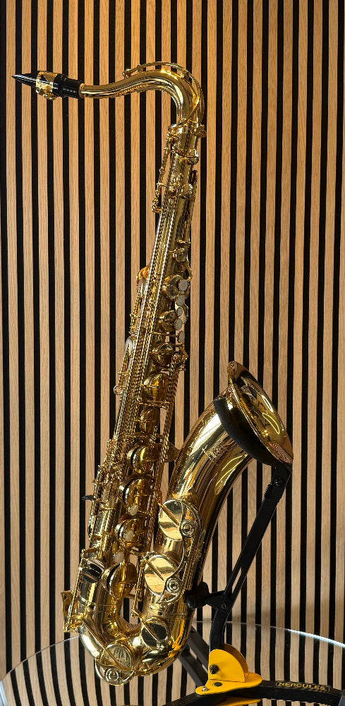 Yamaha YTS-280 tenor saxophone front view