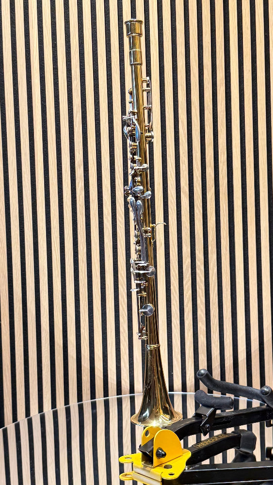 Front left angle of Orsi professional steel Bb clarinet