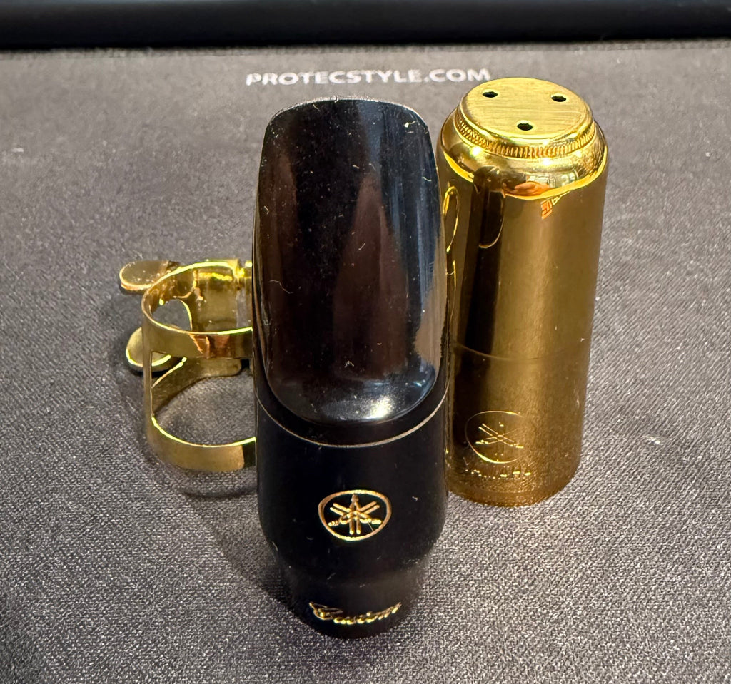 Yamaha Custom 4CM soprano saxophone mouthpiece with ligature and protective cap