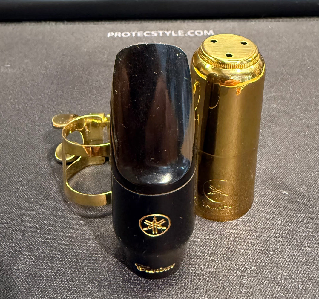 Yamaha Custom 4CM soprano saxophone mouthpiece with ligature and protective cap