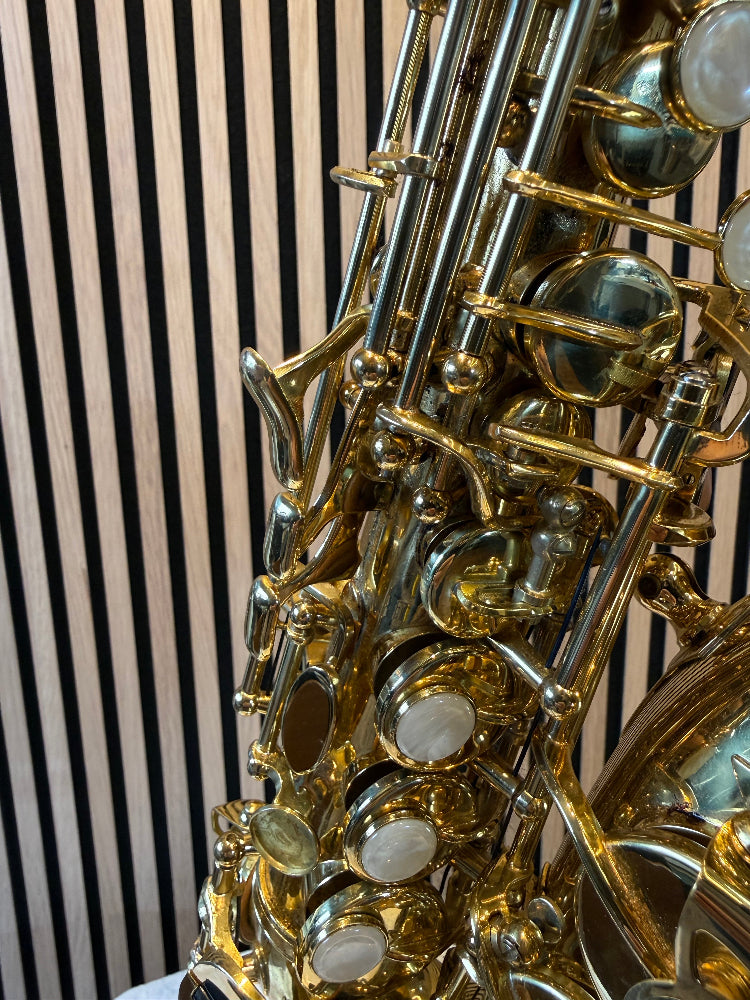 Arnolds_sons_gebogen_sopraan_saxofoon bediening