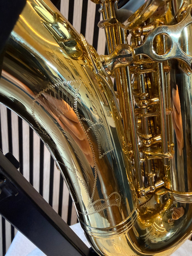 Arnolds_sons_gebogen_sopraan_saxofoon gravure