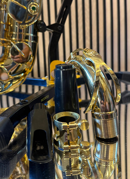Royal Winds by Borgani RTS55 tenor saxophone – close-up of neck, mouthpiece, ligature and mouthpiece cap
