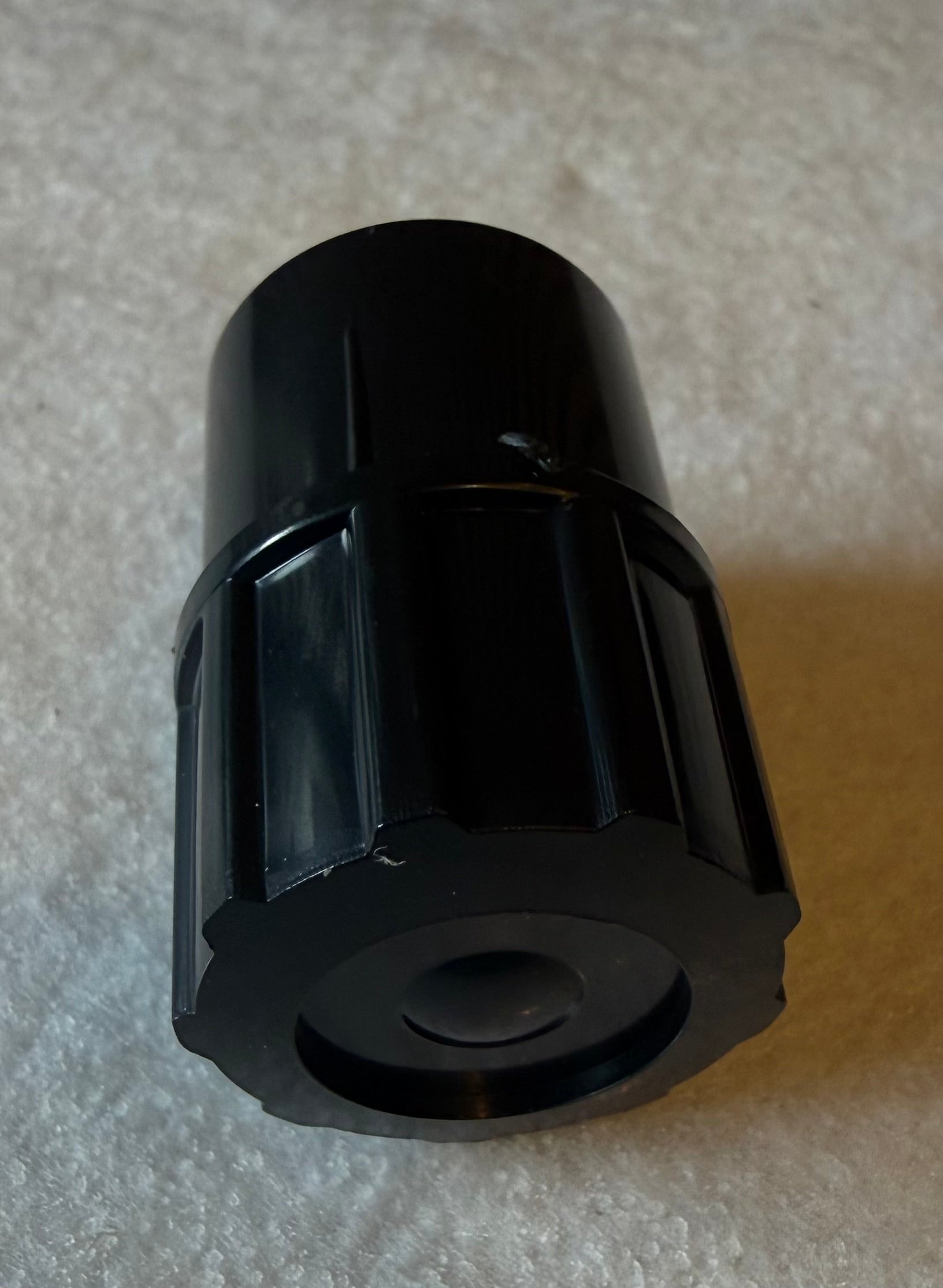 Saxophone end cap for neck connection