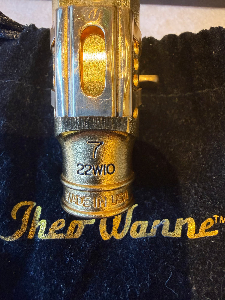 Close-up of Theo Wanne mouthpiece marking 7 22W10 made in USA