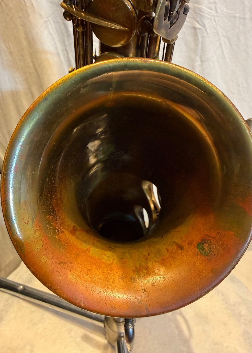 Conn 6M Lady Face 1935 beker binnen