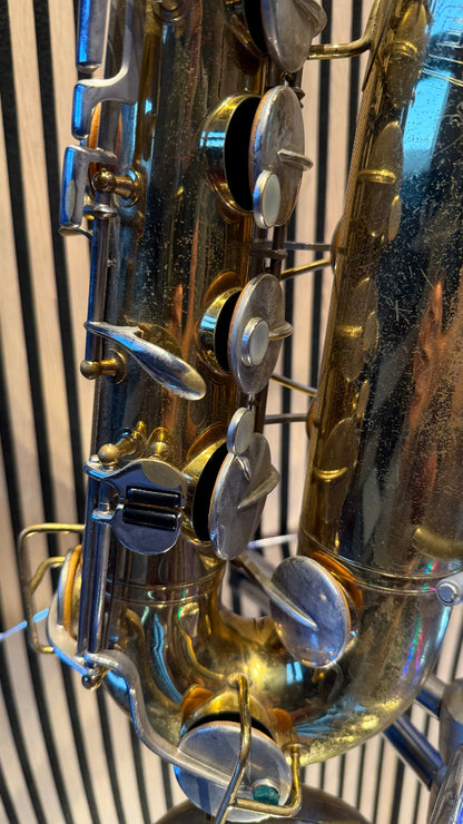 Close-up of the Selmer Bundy right-hand keywork.