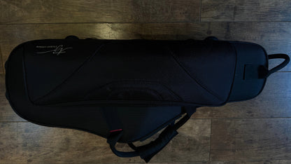 Trevor James SR alto saxophone – black shaped gig bag with carrying handles and backpack straps
