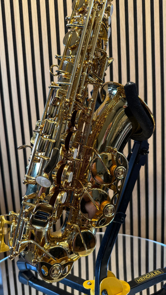 Trevor James SR alto saxophone in gold lacquer – close-up of lower keywork, bell brace and key guards
