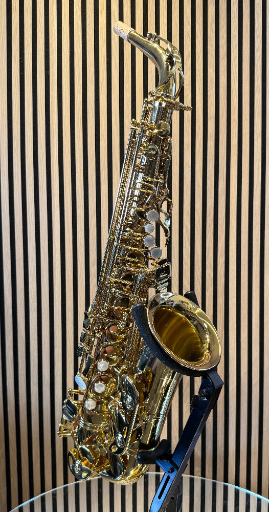 Trevor James SR alto saxophone in gold lacquer – front view showing keywork, pearl key touches and bell
