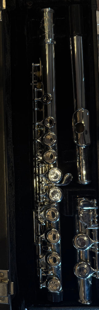 Maxtone student flute body and keywork close-up