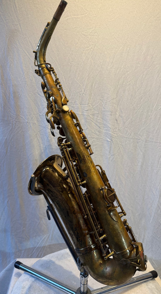 Noblet Vito al saxofoon links