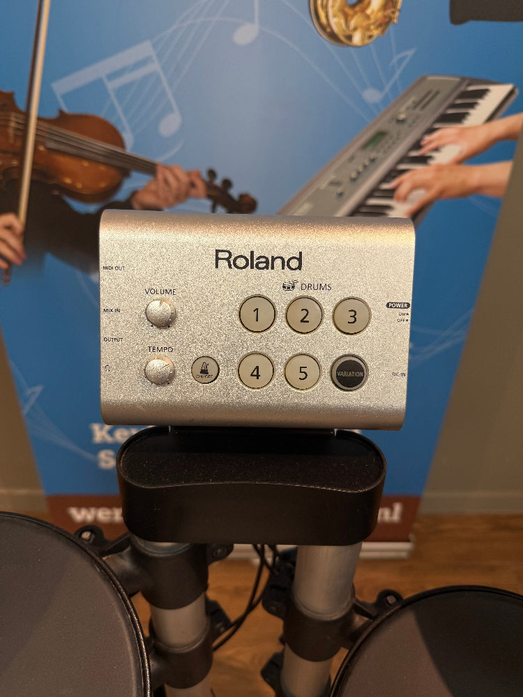Roland HD-1 drum module front controls