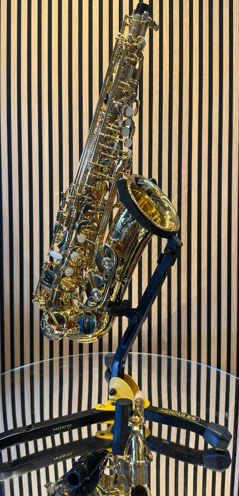 Trevor James The Horn alto saxophone in gold lacquer – full side view showing keywork, bell and neck

