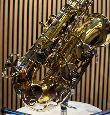 Yamaha YAS-23 bell and bow detail showing lacquer condition