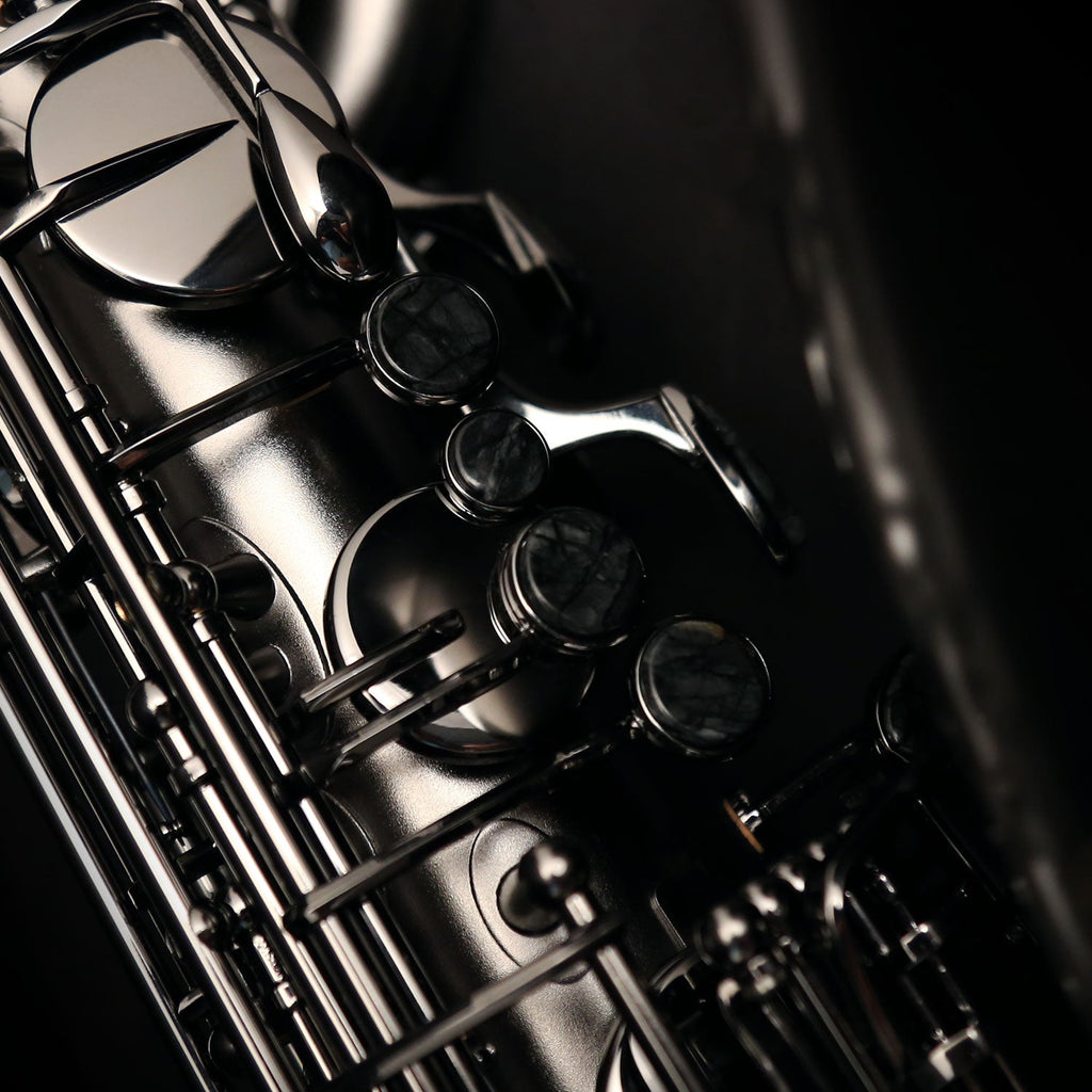 Cannonball B5-B Ice B baritone saxophone – The Raven® Iced Black