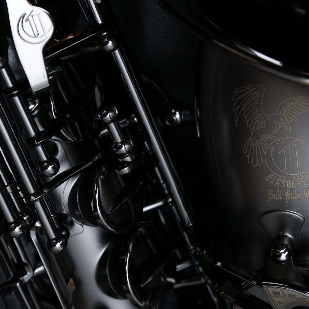 Cannonball B5-B Ice B baritone saxophone – The Raven® Iced Black
