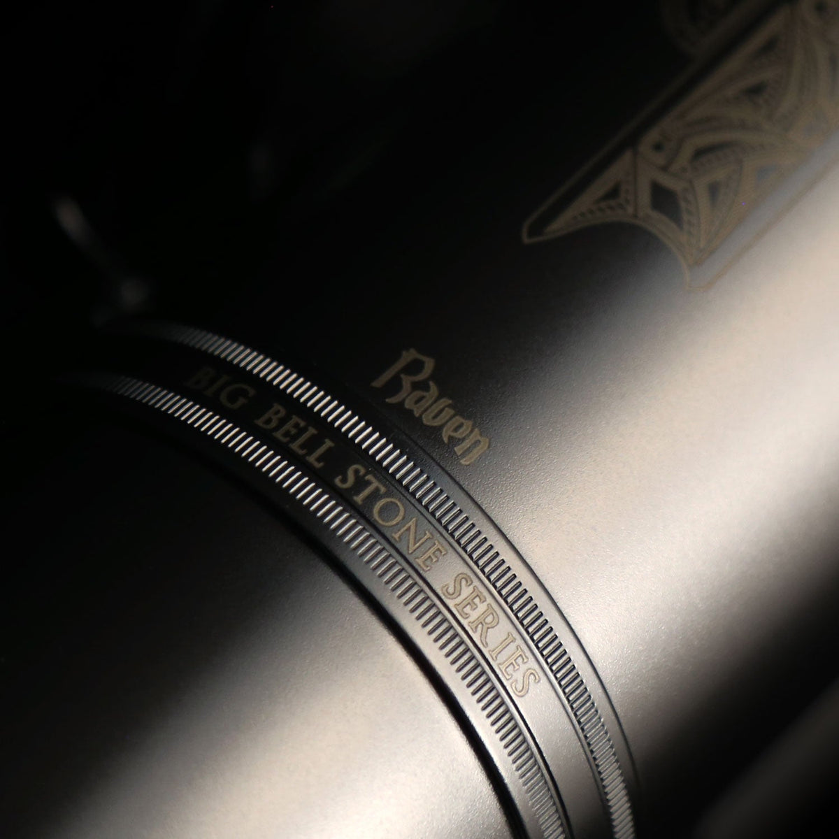 Cannonball B5-B Ice B baritone saxophone – The Raven® Iced Black