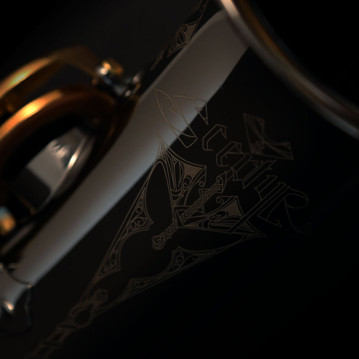 Cannonball TScep-BL tenor saxophone – Black Nickel / Gold Lacquer Keys